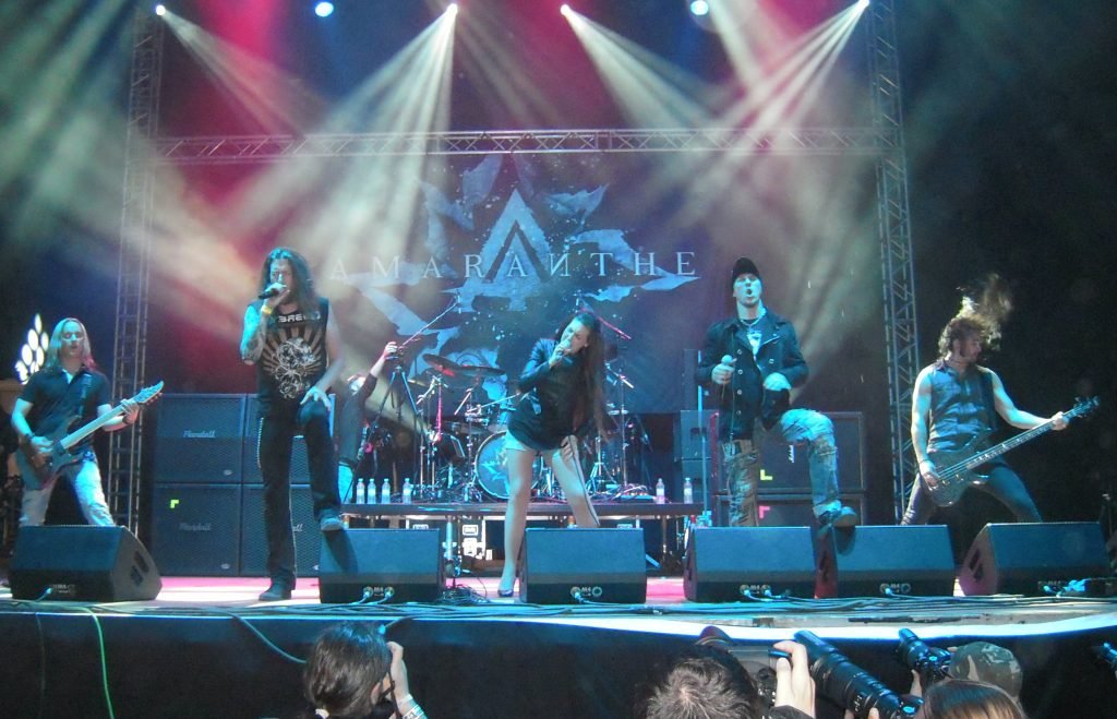 Amaranthe: La Trinidad Vocal que Redefinió el Metal Moderno 1 Amaranthe: La Trinidad Vocal que Redefinió el Metal Moderno