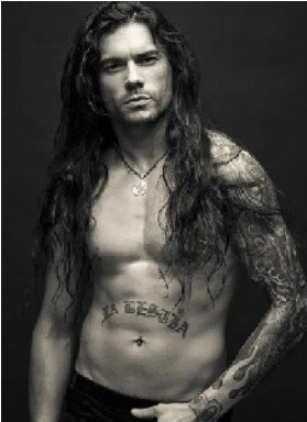 Leo Jiménez: La Bestia del Metal Español que Ruge a Través de las Décadas